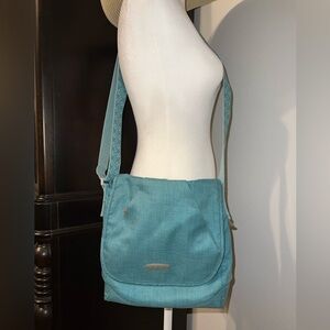 Keen Brooklyn Il Blue Crossbody Bag